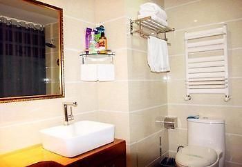 Fu Yuan Business Hotel- Luanchuan Kucseng Kültér fotó